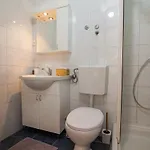 Guest house Kos Bol