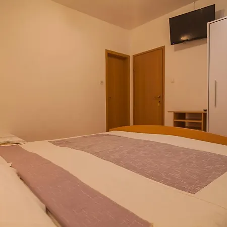 Kos Pensjonat 3*