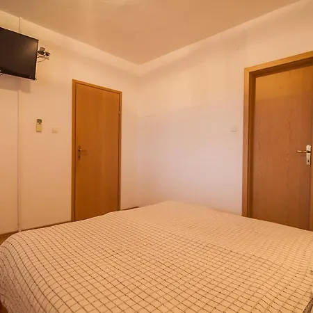 Kos Guest house Bol