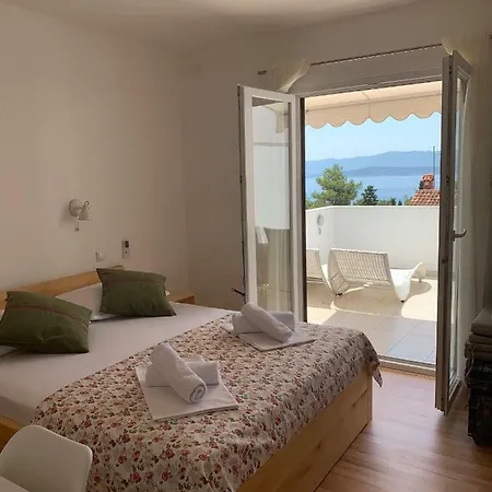 Guest house Kos Bol